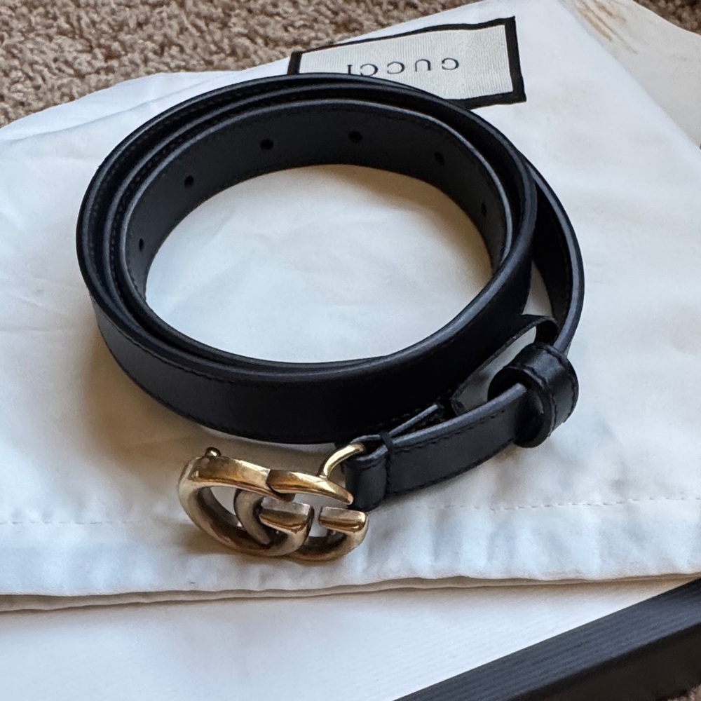 Gucci GG Buckle Marmont Thin Calfskin belt